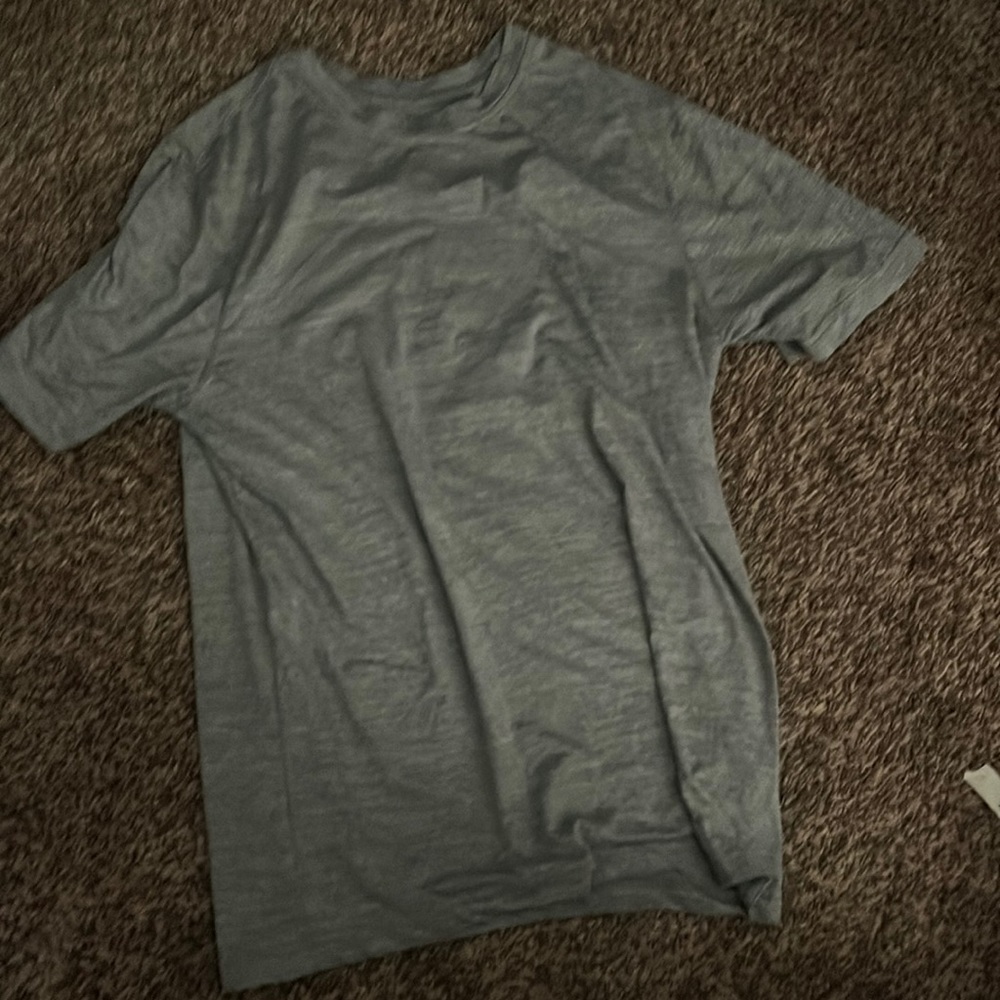 men’s grey light weight shirt